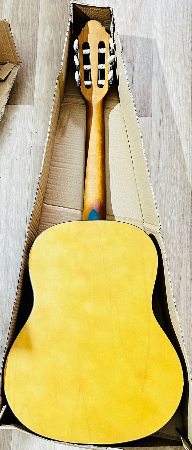 Gitara koncertowa – gitara klasyczna – 3/4 honey – naturalny kolor