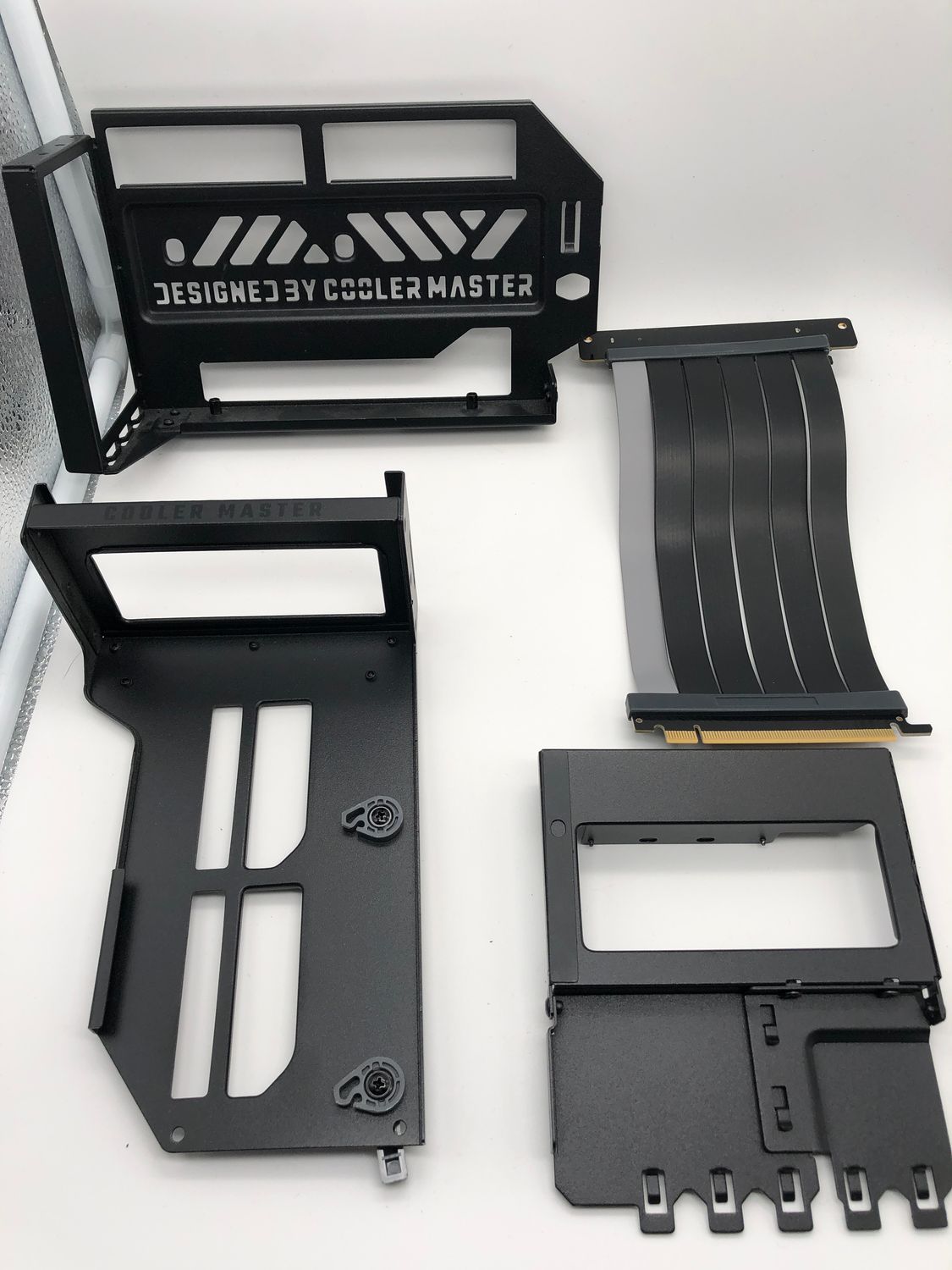 Cooler Master Vertical Graphics Card Holder Kit V3 do PCIe 4.0, kabel前