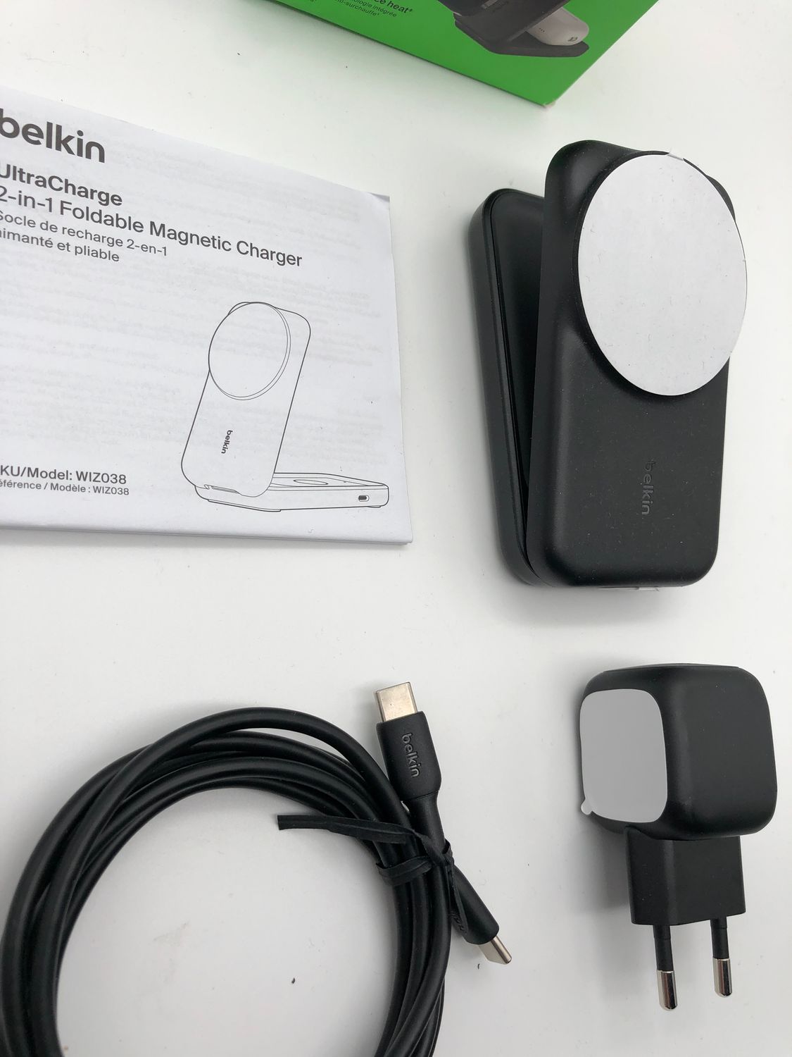 Belkin UltraCharge Qi 2.2 stacja ładująca 2 w 1, 25 W, kompatybilna z