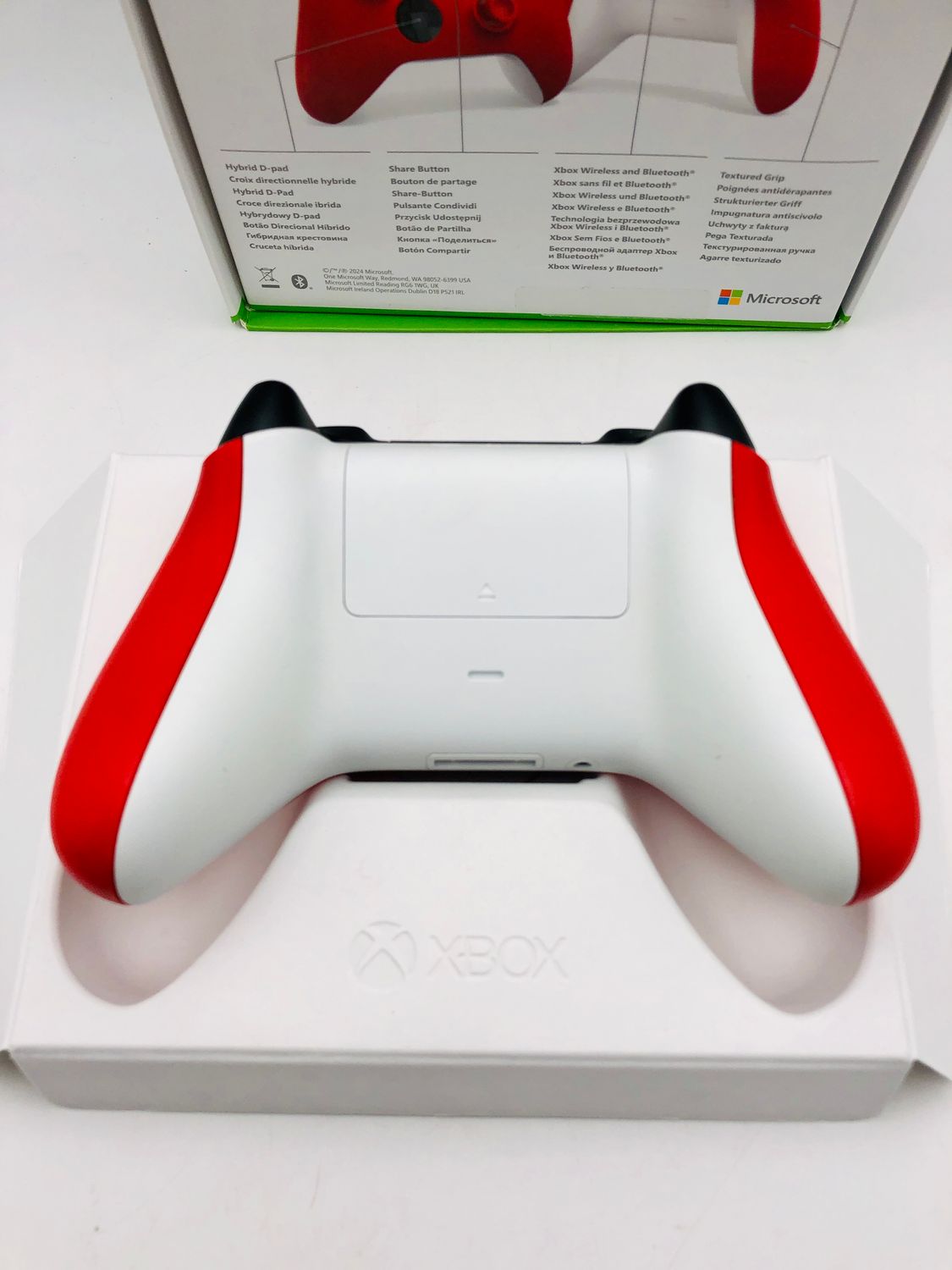 Xbox Wireless Controller Pulse Red – do Xbox Series X|S, Windows 10/11, Android, iOS