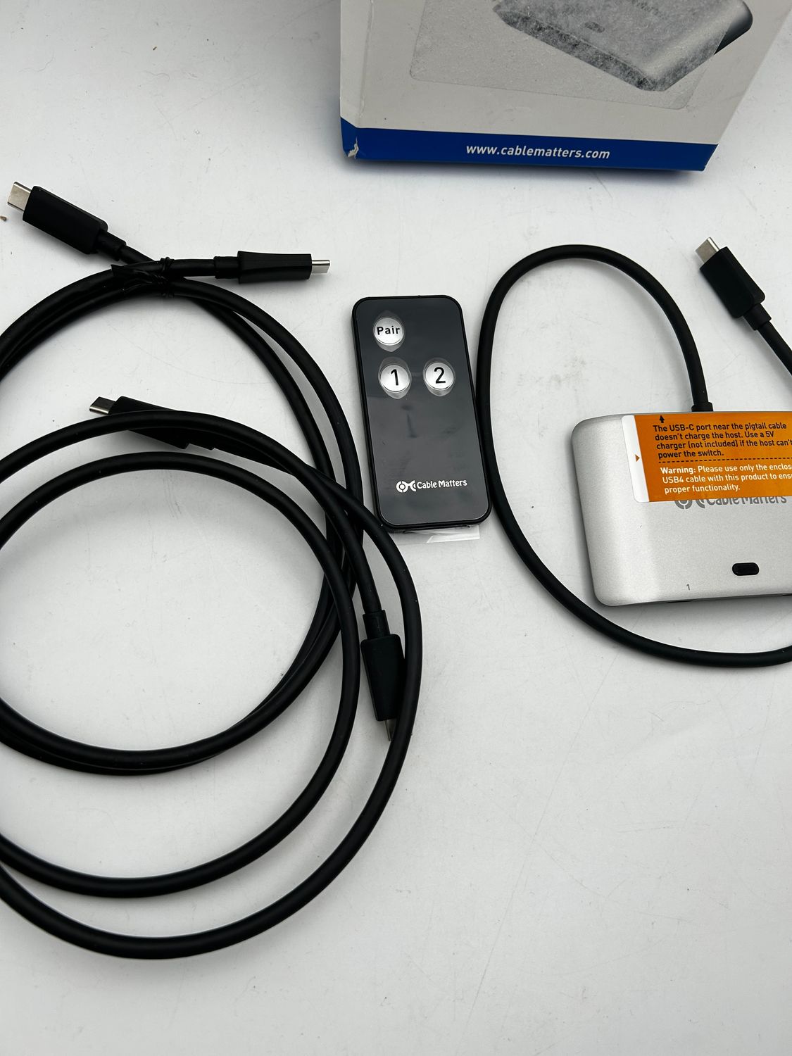 Przełącznik Cable Matters USB4 USB-C 20 Gb/s dla 2 komputerów