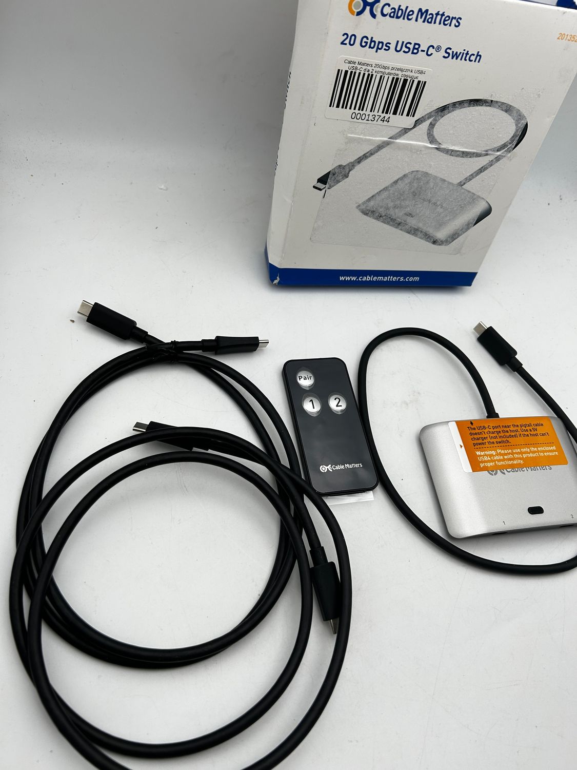 Przełącznik Cable Matters USB4 USB-C 20 Gb/s dla 2 komputerów