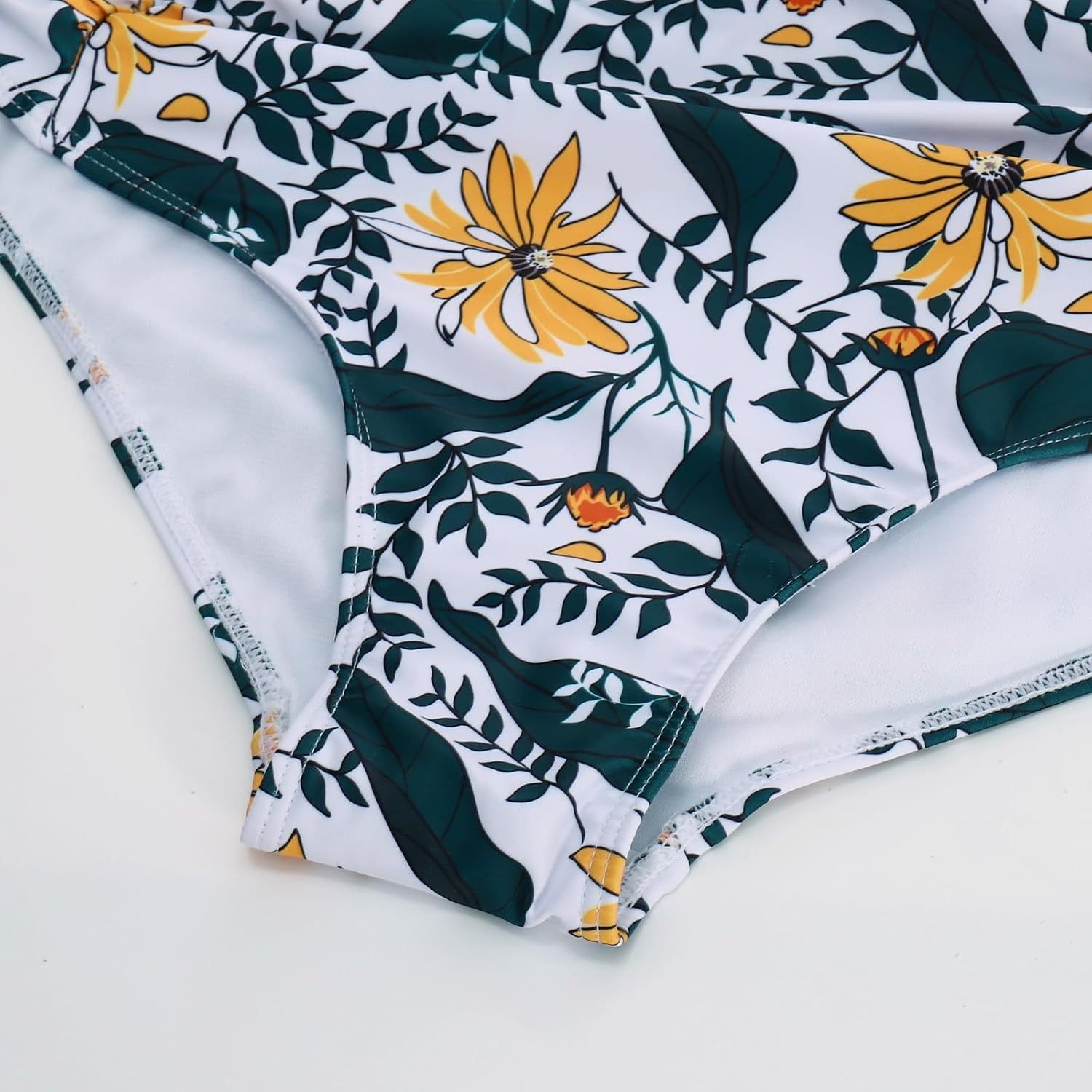 Hanna Nikole – jednoczęściowy strój kąpielowy plus size z dekoltem w serek