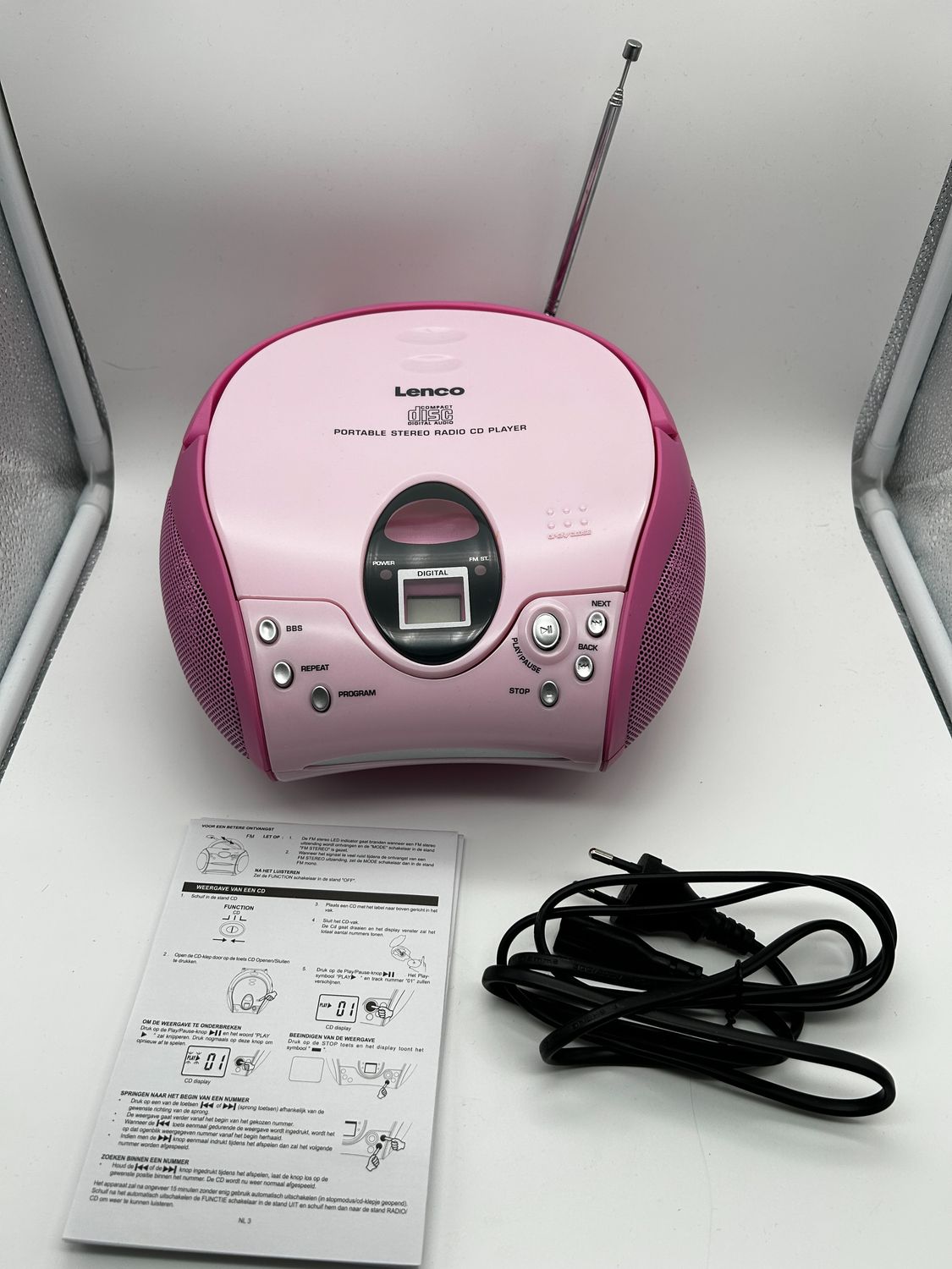 Lenco SCD-24 – dziecięcy radioodtwarzacz CD stereo boombox, różowy