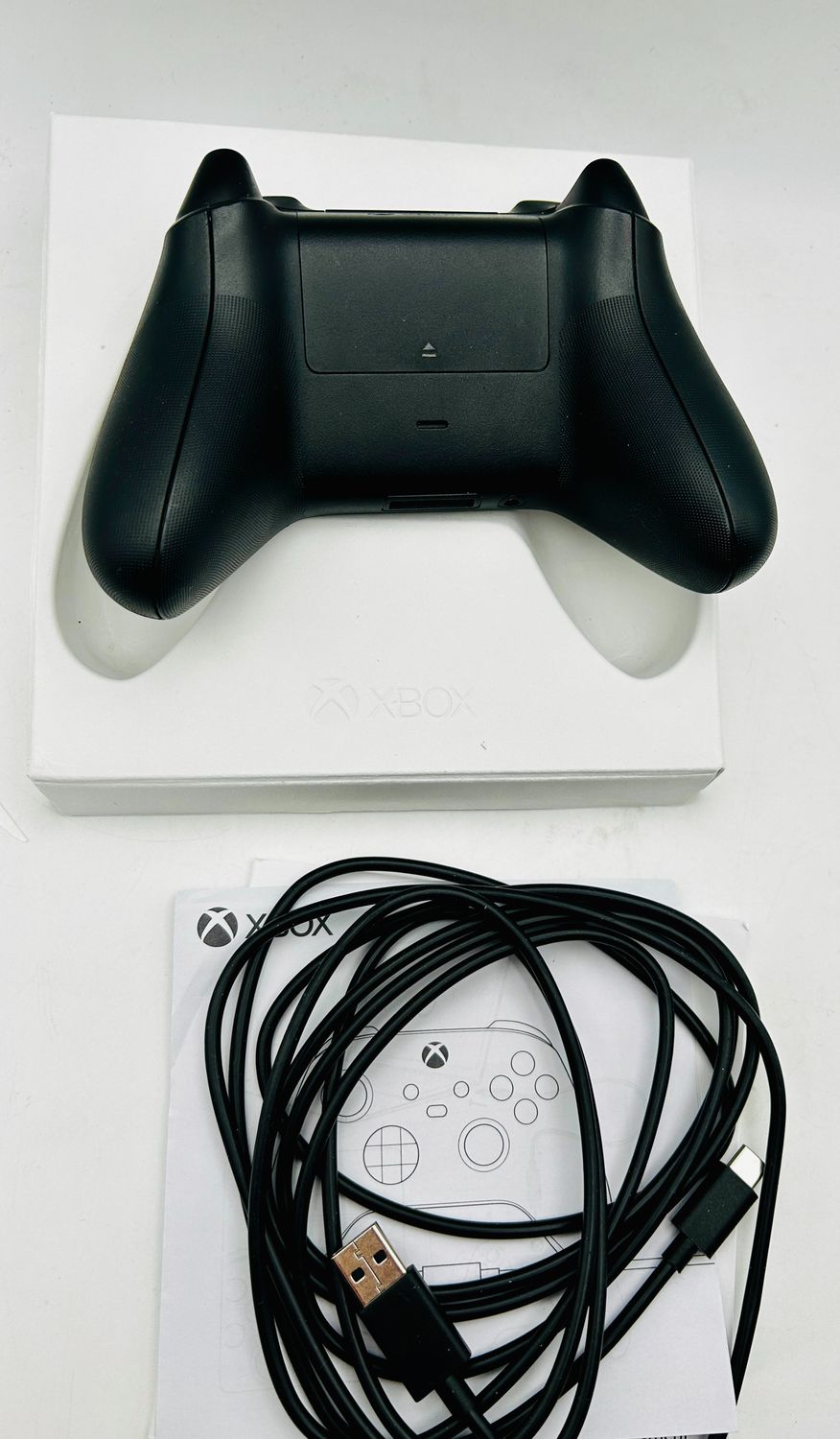 Bezprzewodowy kontroler Xbox – Carbon Black – Kabel USB-C