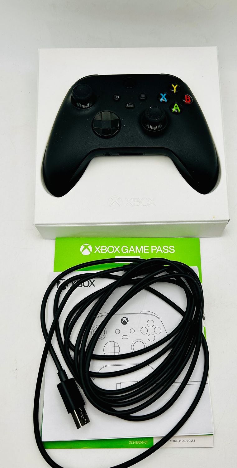 Bezprzewodowy kontroler Xbox – Carbon Black – Kabel USB-C