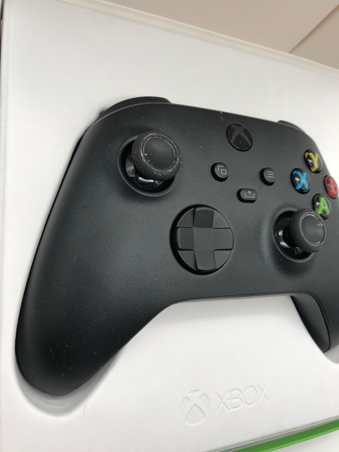 Bezprzewodowy kontroler Xbox – Carbon Black
