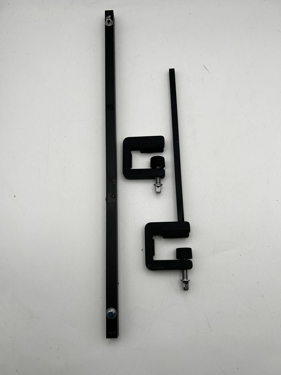 IK Multimedia uniwersalny adapter do statywu mikrofonowego dla iPada i