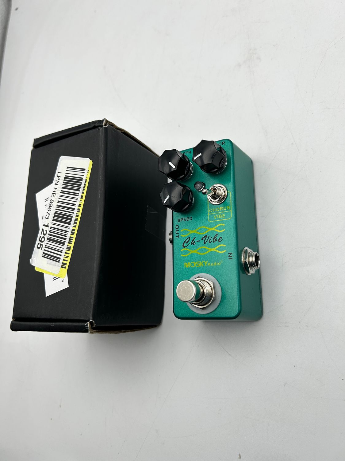 Mosky CH-VIBE – vintage’owy pedał chorus/vibrato, zielony