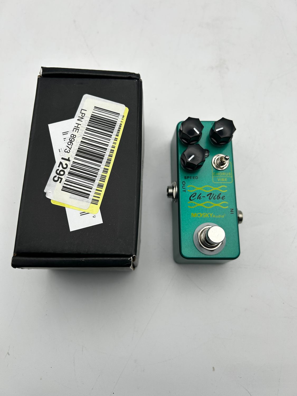 Mosky CH-VIBE – vintage’owy pedał chorus/vibrato, zielony
