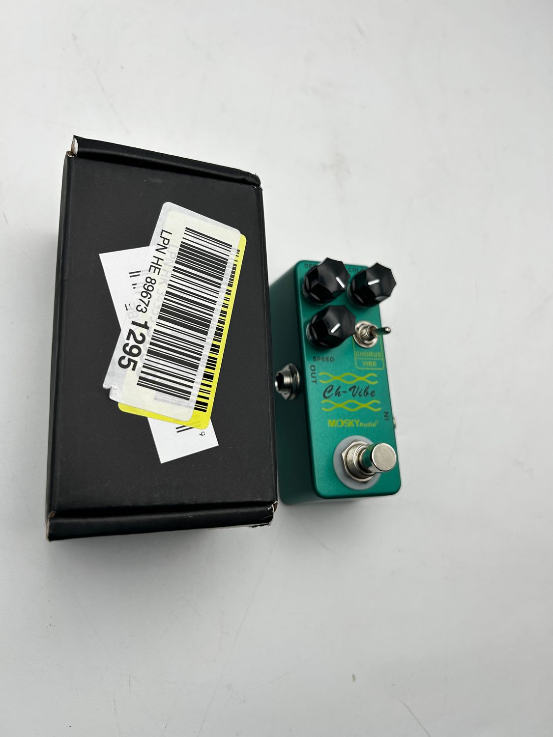 Mosky CH-VIBE – vintage’owy pedał chorus/vibrato, zielony