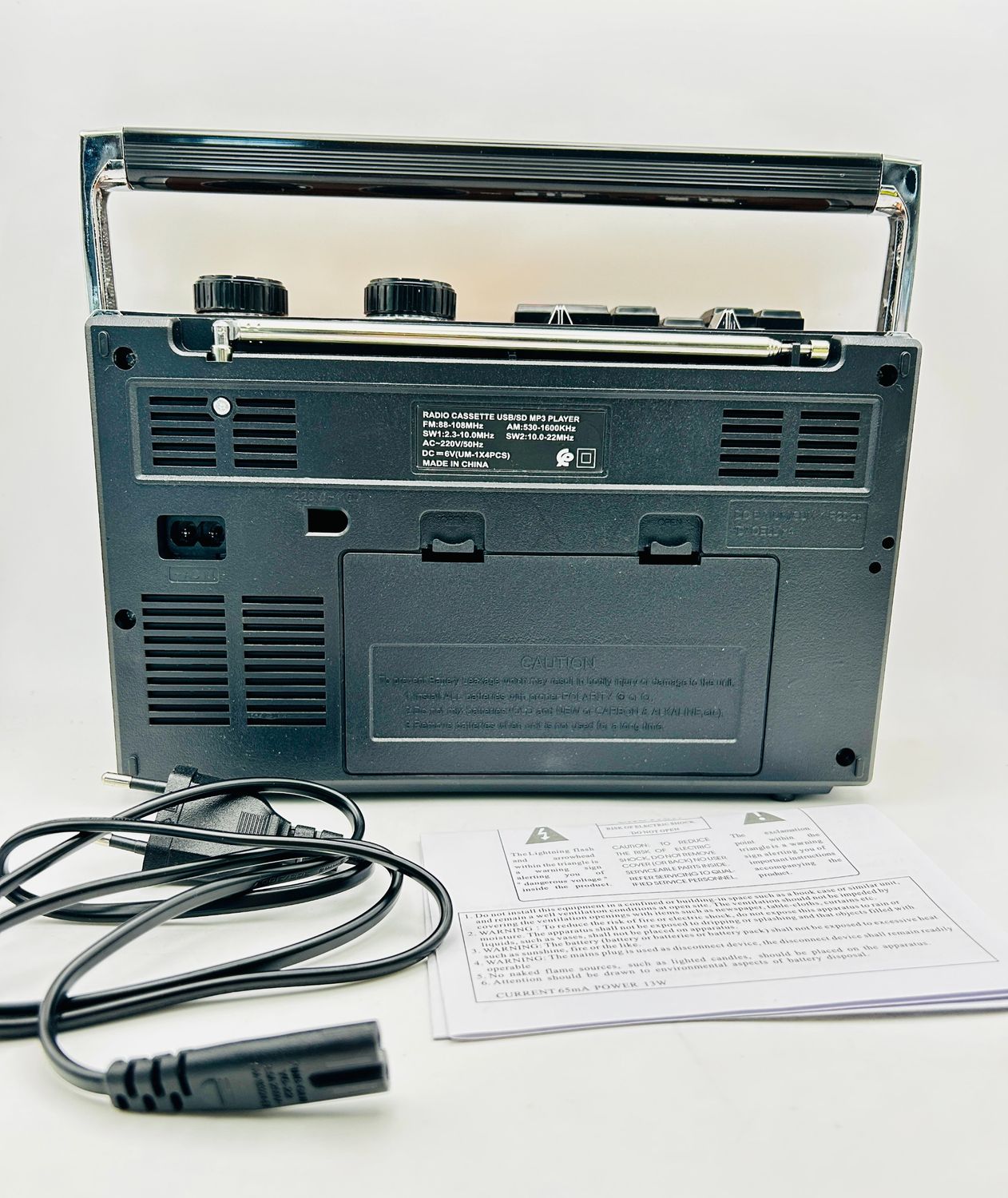 Lychee Boombox F319U – przenośny retro odtwarzacz