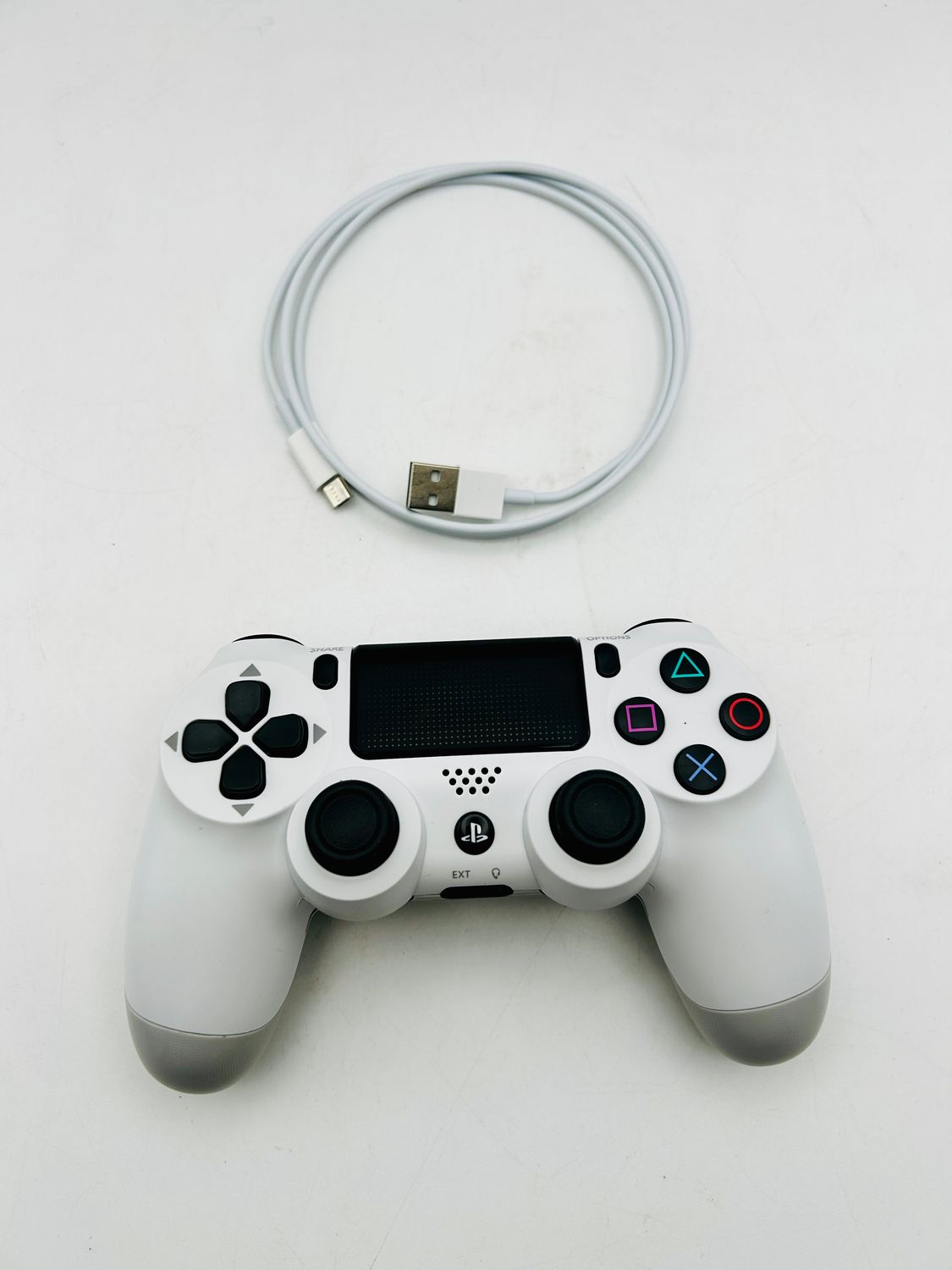 Kontroler Sony PlayStation DualShock 4 – Glacier White (Odnowiony)