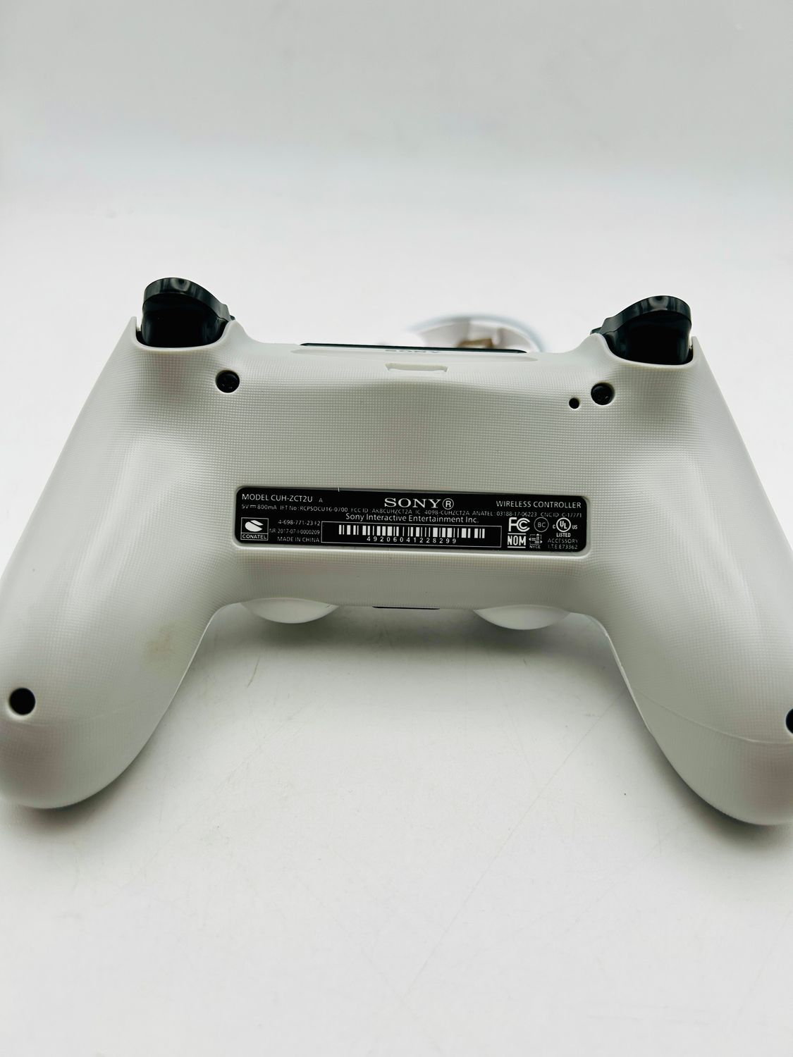 Kontroler Sony PlayStation DualShock 4 – Glacier White (Odnowiony)