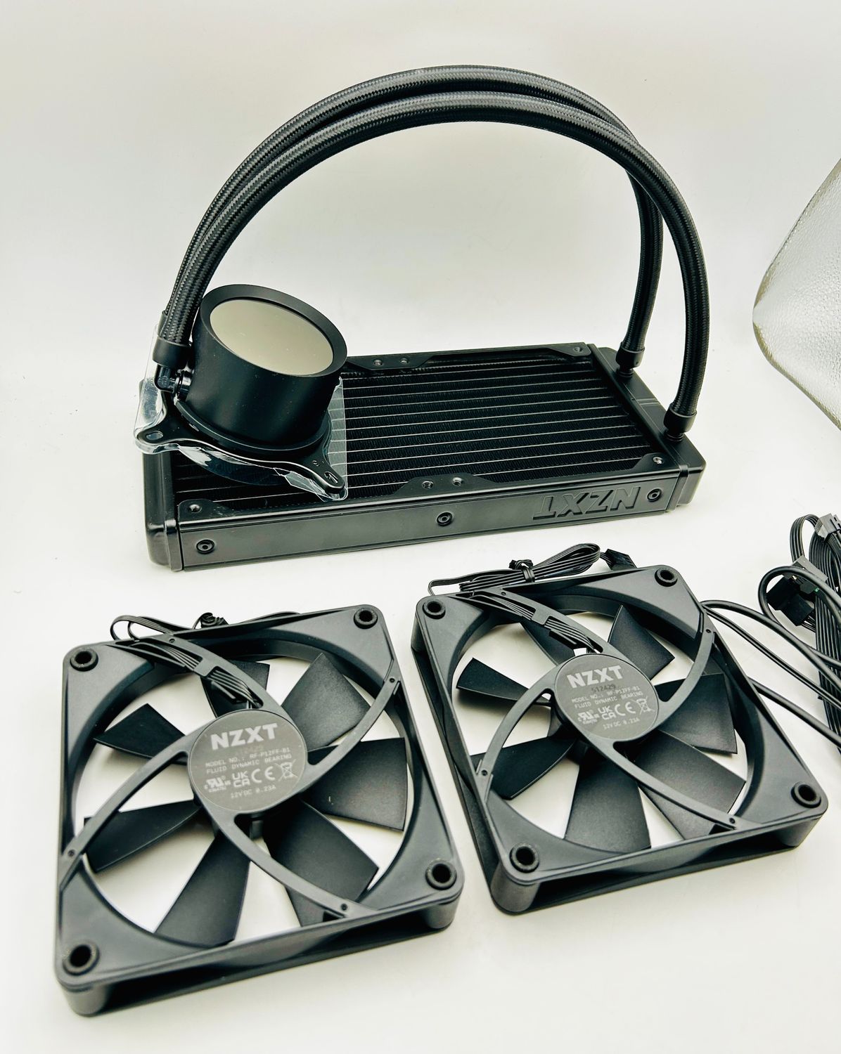 NZXT Kraken 240 RL-KN240-B1 – Chłodzenie wodne CPU AIO 240 mm uszkodzone