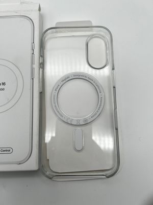 Apple iPhone 16 etui Clear z MagSafe