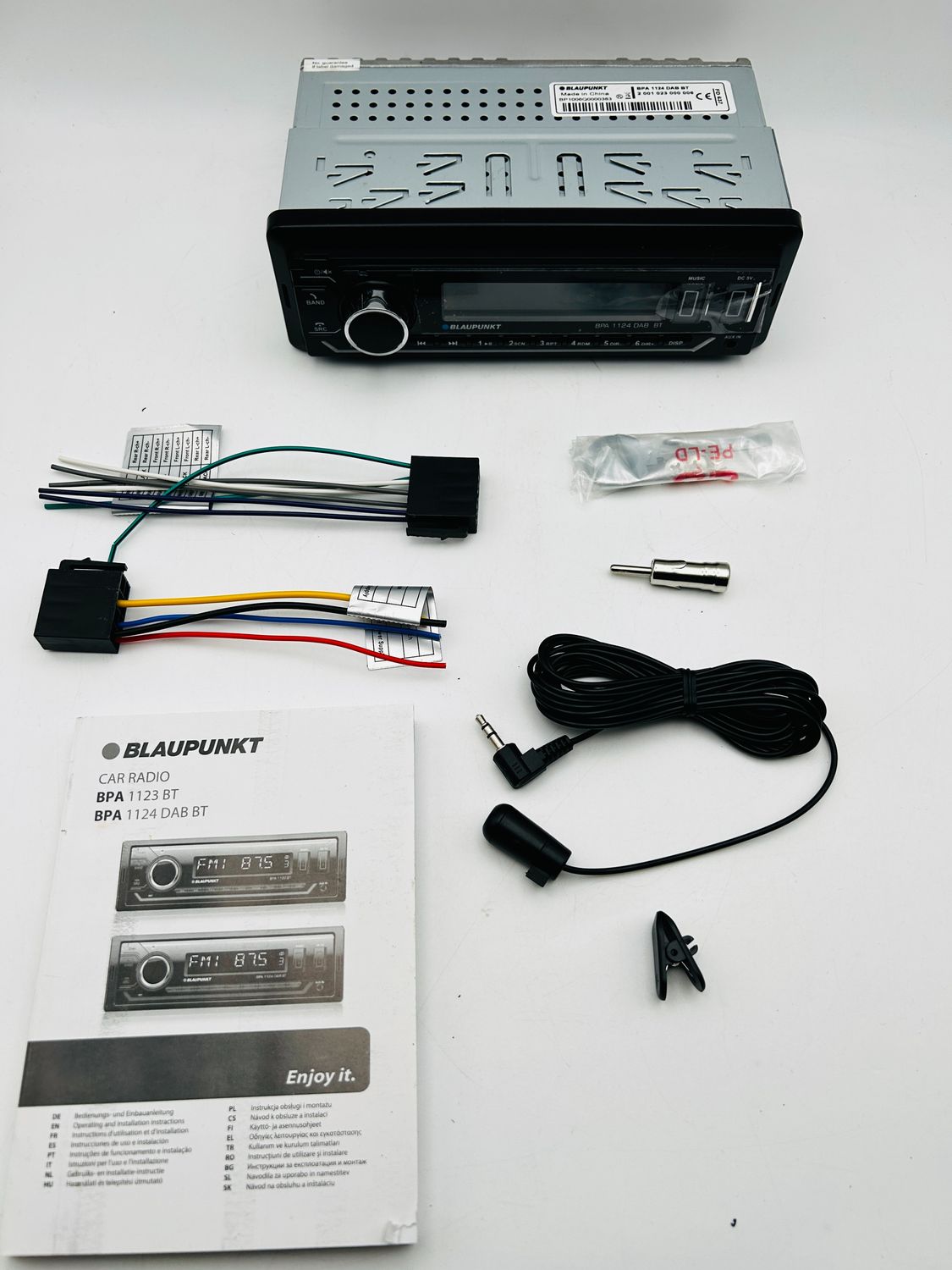 Blaupunkt BPA1124DAB BT radio samochodowe 1 DIN DAB+ Bluetooth USB