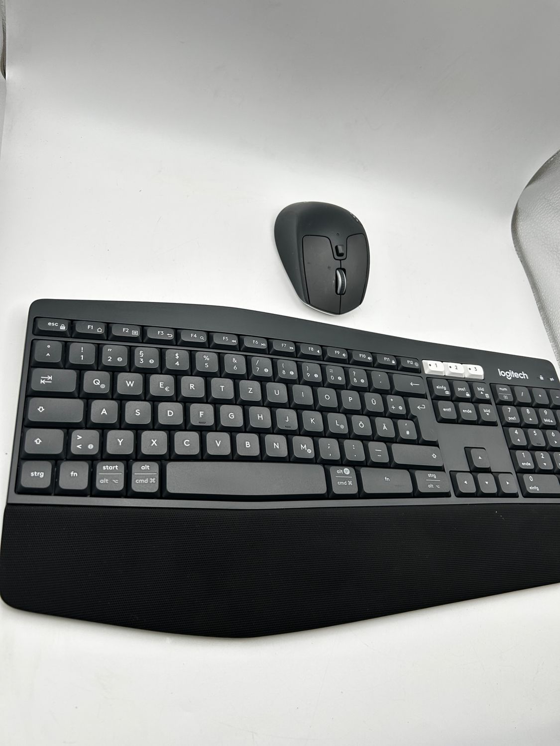 Logitech MK850 – wydajna bezprzewodowa klawiatura i mysz