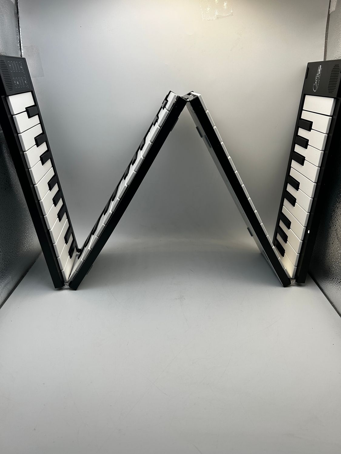 BLACKSTAR Carry-on 88 – czarny składany pianino z 89 klawiszami, czarn