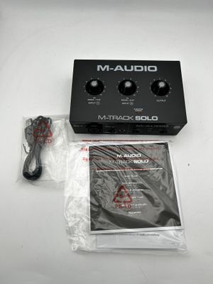 M-AUDIO M-Track Solo — interfejs audio USB