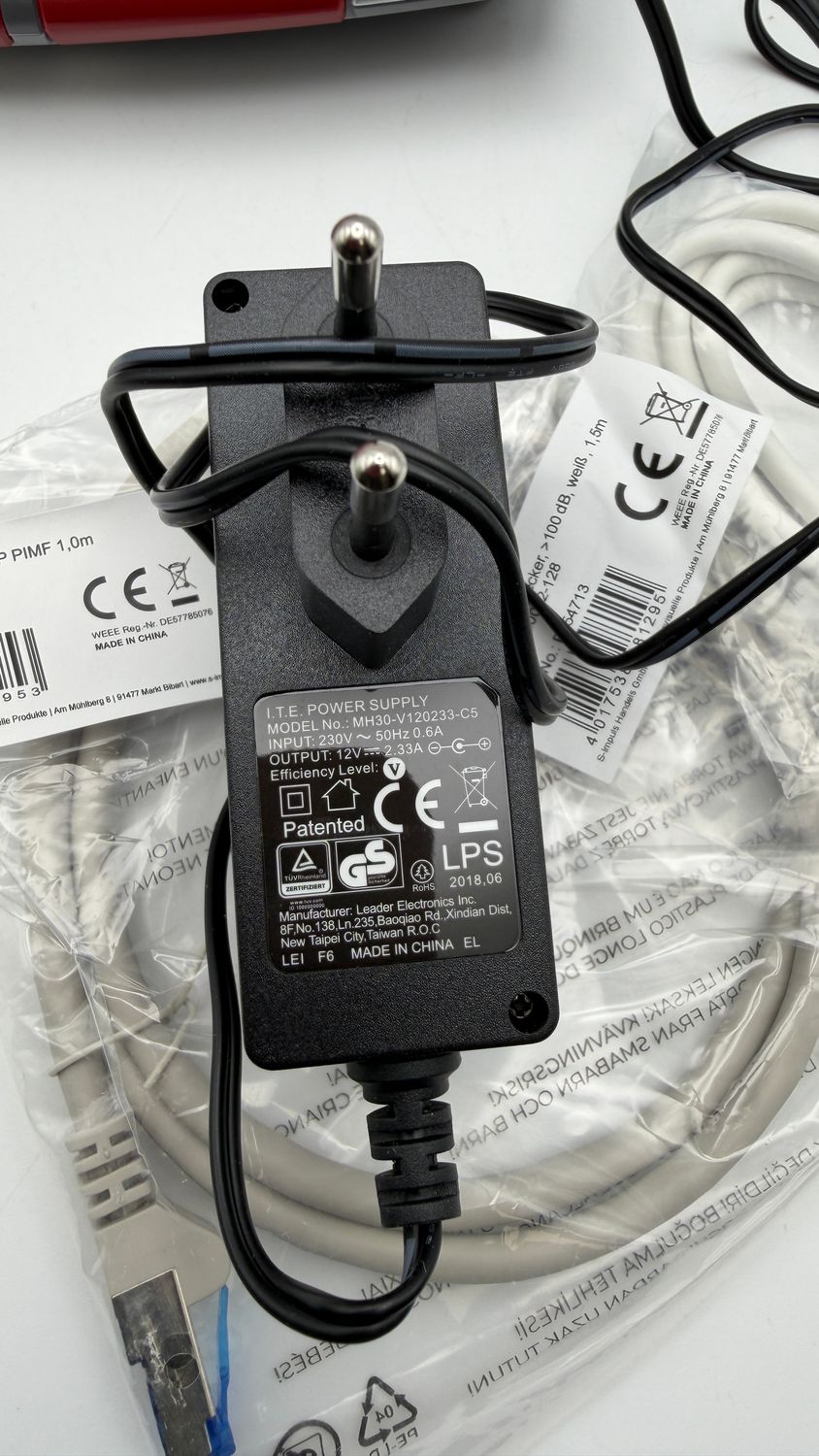 AVM FRITZ!Box 6490 Cable WLAN AC + N Router