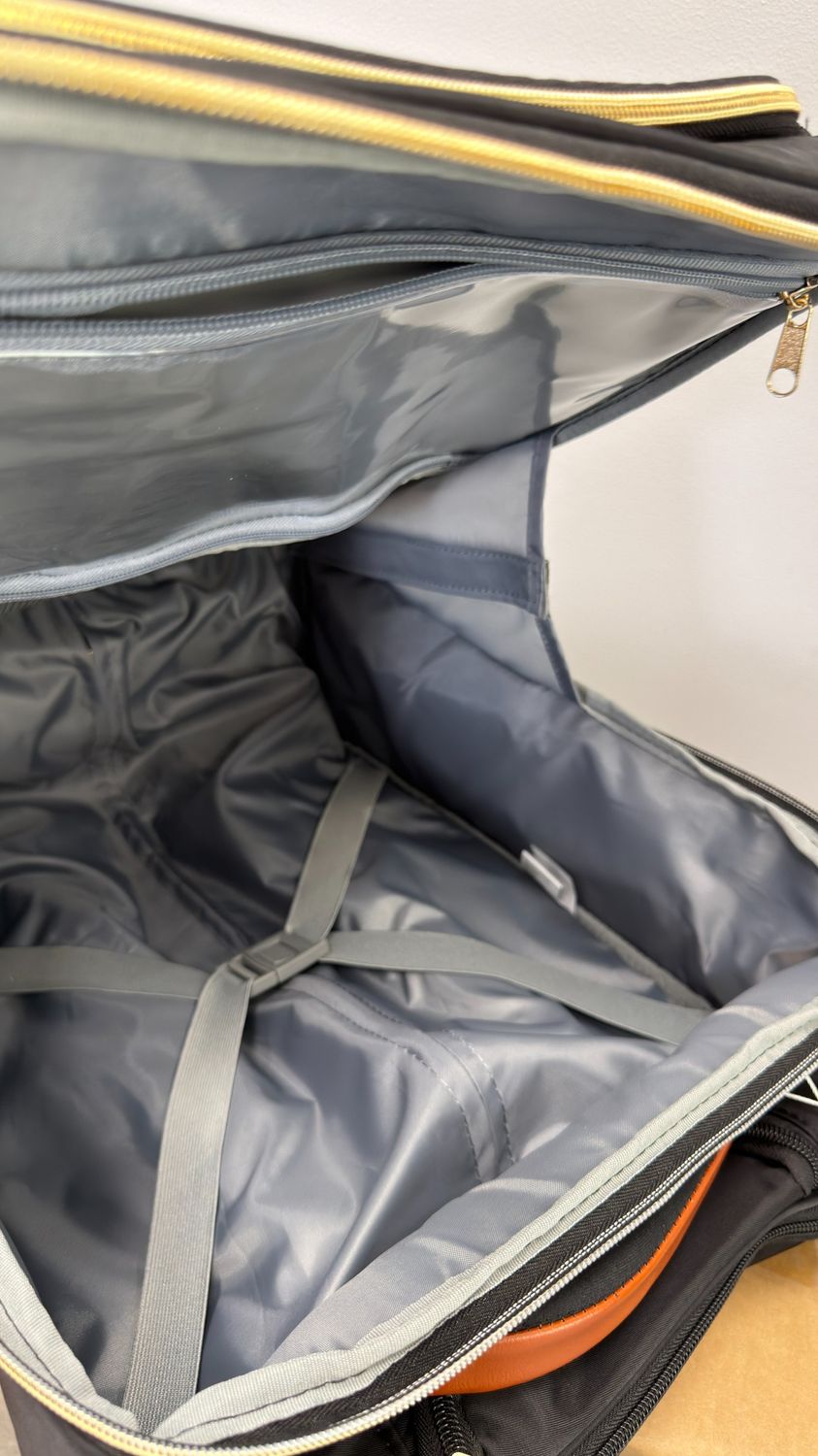Plecak damski na kółkach 15,6" – bagaż podręczny 35 l, czarny