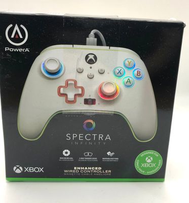 Ulepszony przewodowy gamepad Spectra Infinity PowerA do Xbox Series X|S – Blanc
