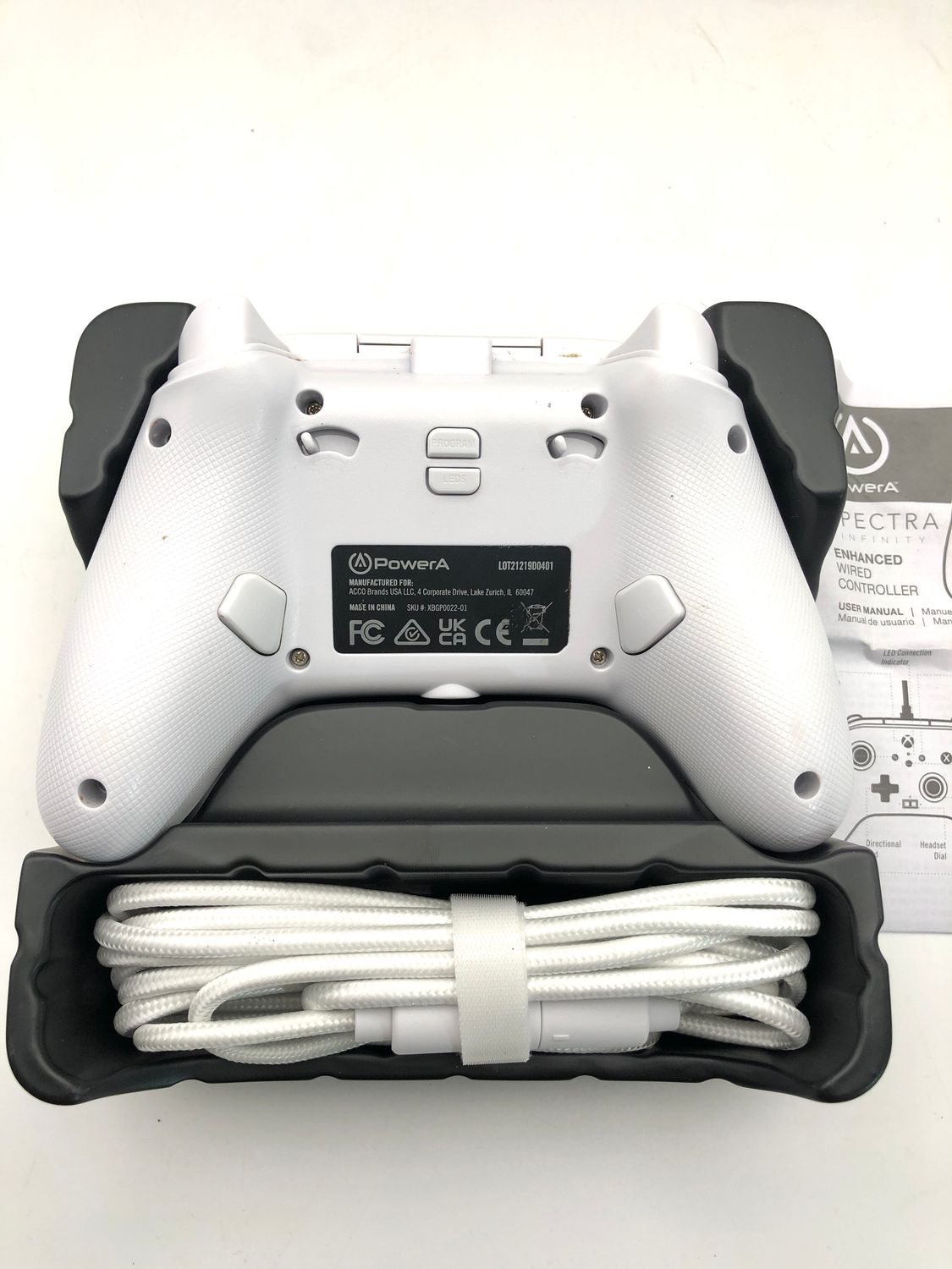 Ulepszony przewodowy gamepad Spectra Infinity PowerA do Xbox Series X|S – Blanc