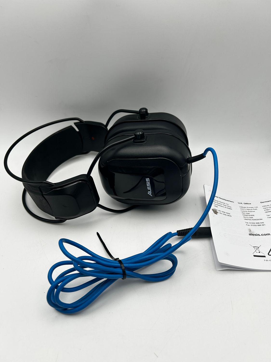 Alesis DRP100 – słuchawki referencyjne nauszne