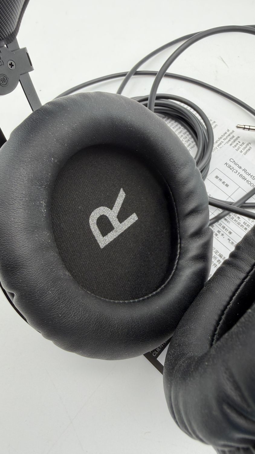 AKG K72 – studyjne słuchawki monitorowe zamknięte