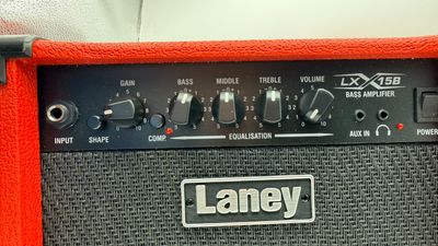 Laney LX15B Bass Amp – 3-pasmowy combo EQ, przenośny wzmacniacz gitarz