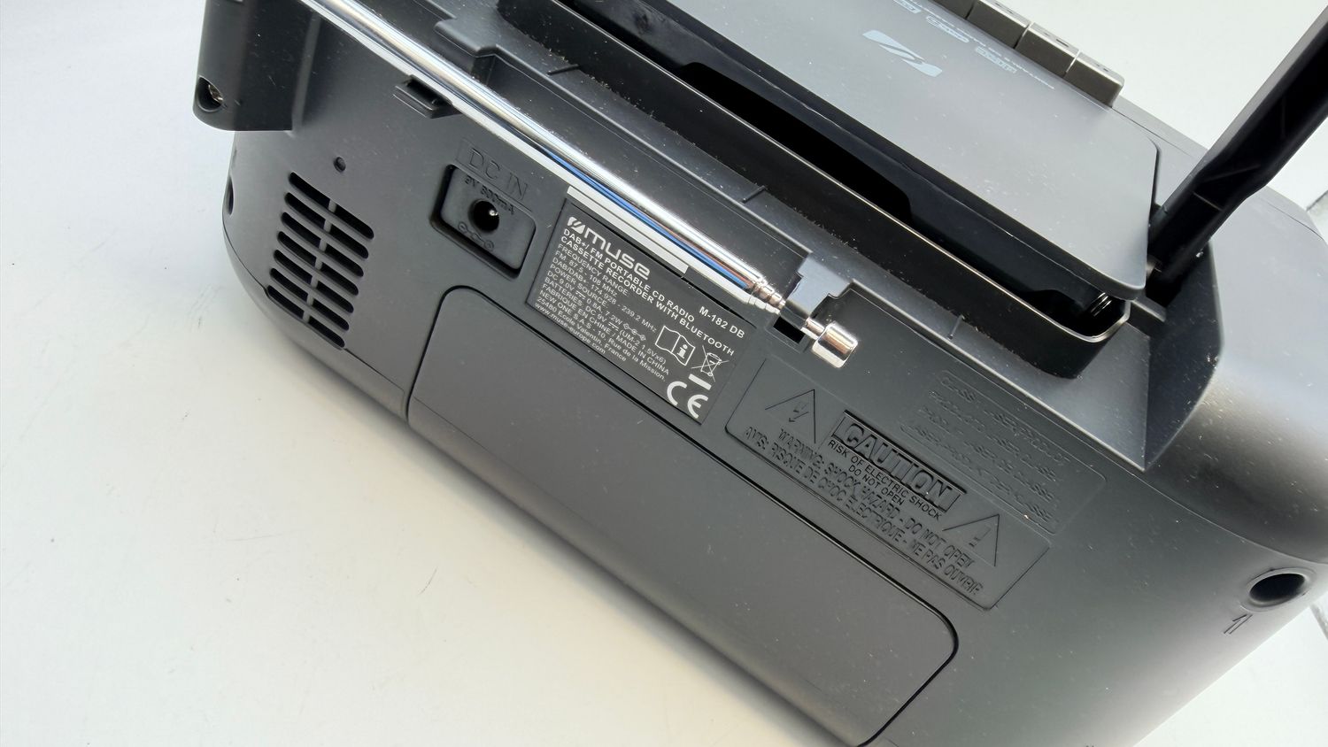 Muse M-182 DB przenośne radio DAB+ z Bluetooth