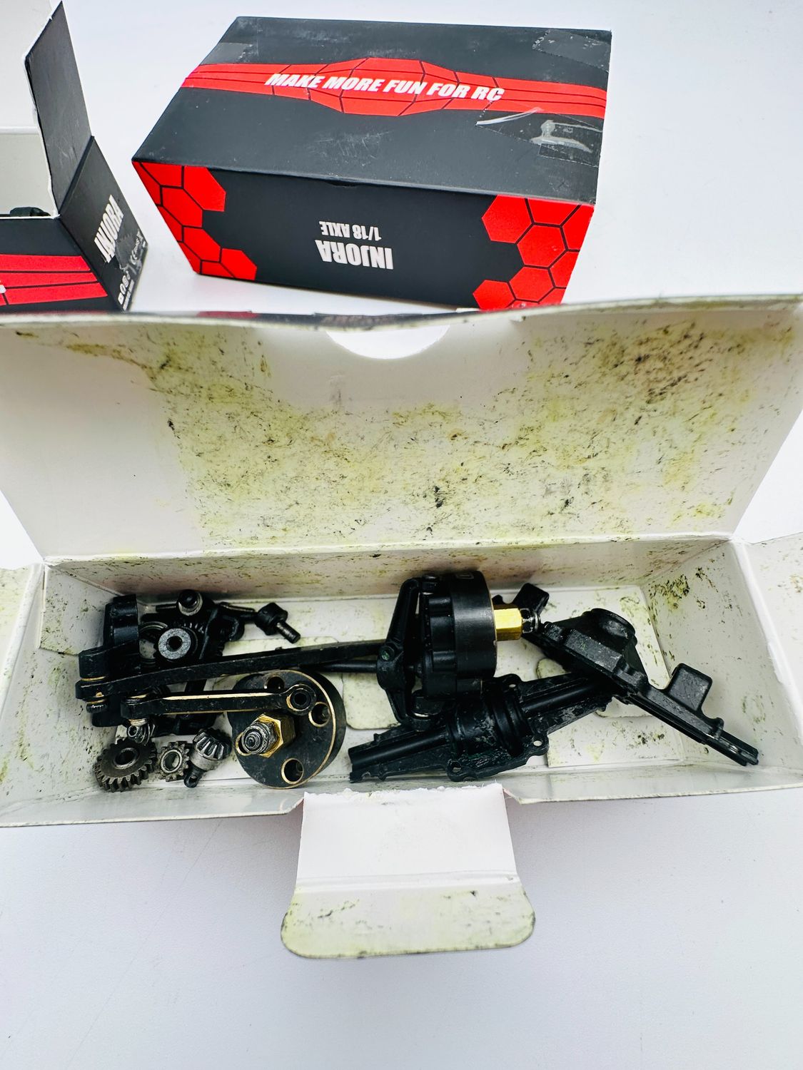 INJORA diamentowe osie +4 mm z Lay Down Servo Mount do TRX4M