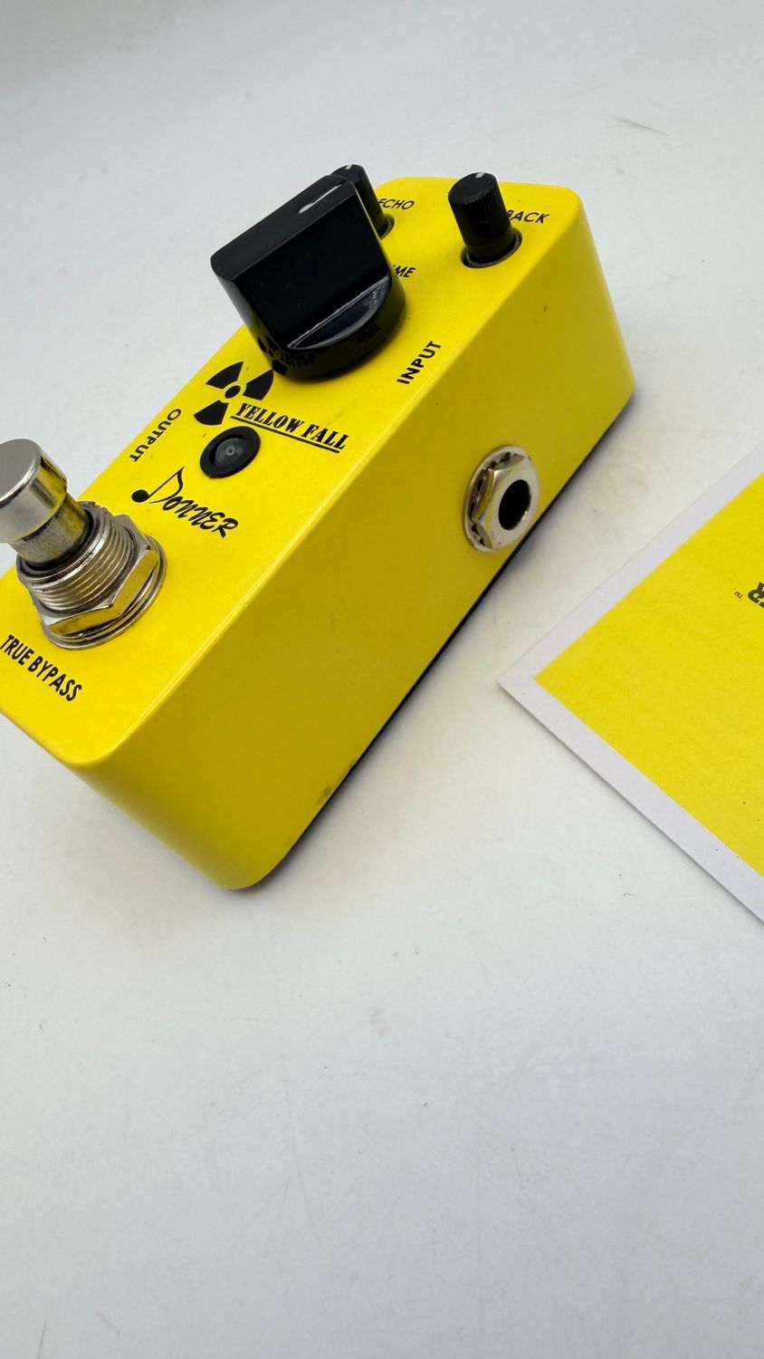 Donner Yellow Fall Delay Pedal do gitary