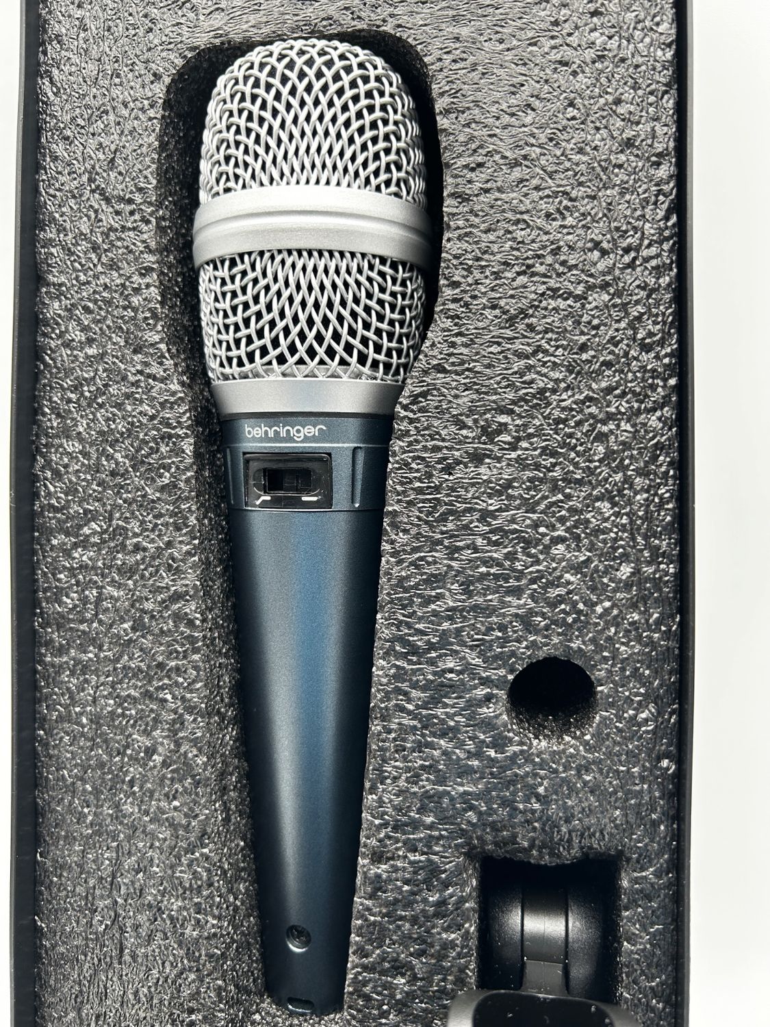 Behringer SB 78A