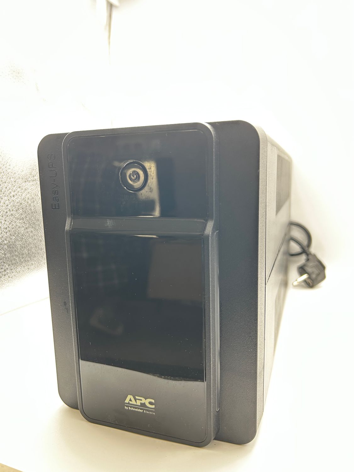APC Easy UPS BVX BVX1200LI-GR — zasilacz awaryjny UPS