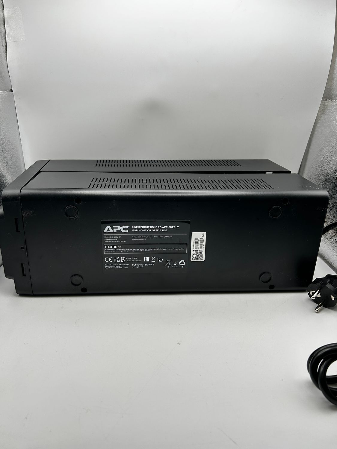 APC Easy UPS BVX BVX1200LI-GR — zasilacz awaryjny UPS
