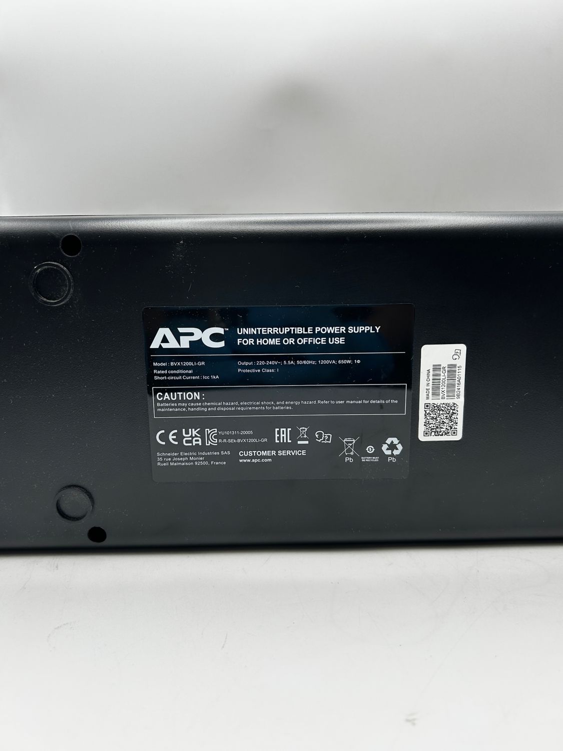APC Easy UPS BVX BVX1200LI-GR — zasilacz awaryjny UPS