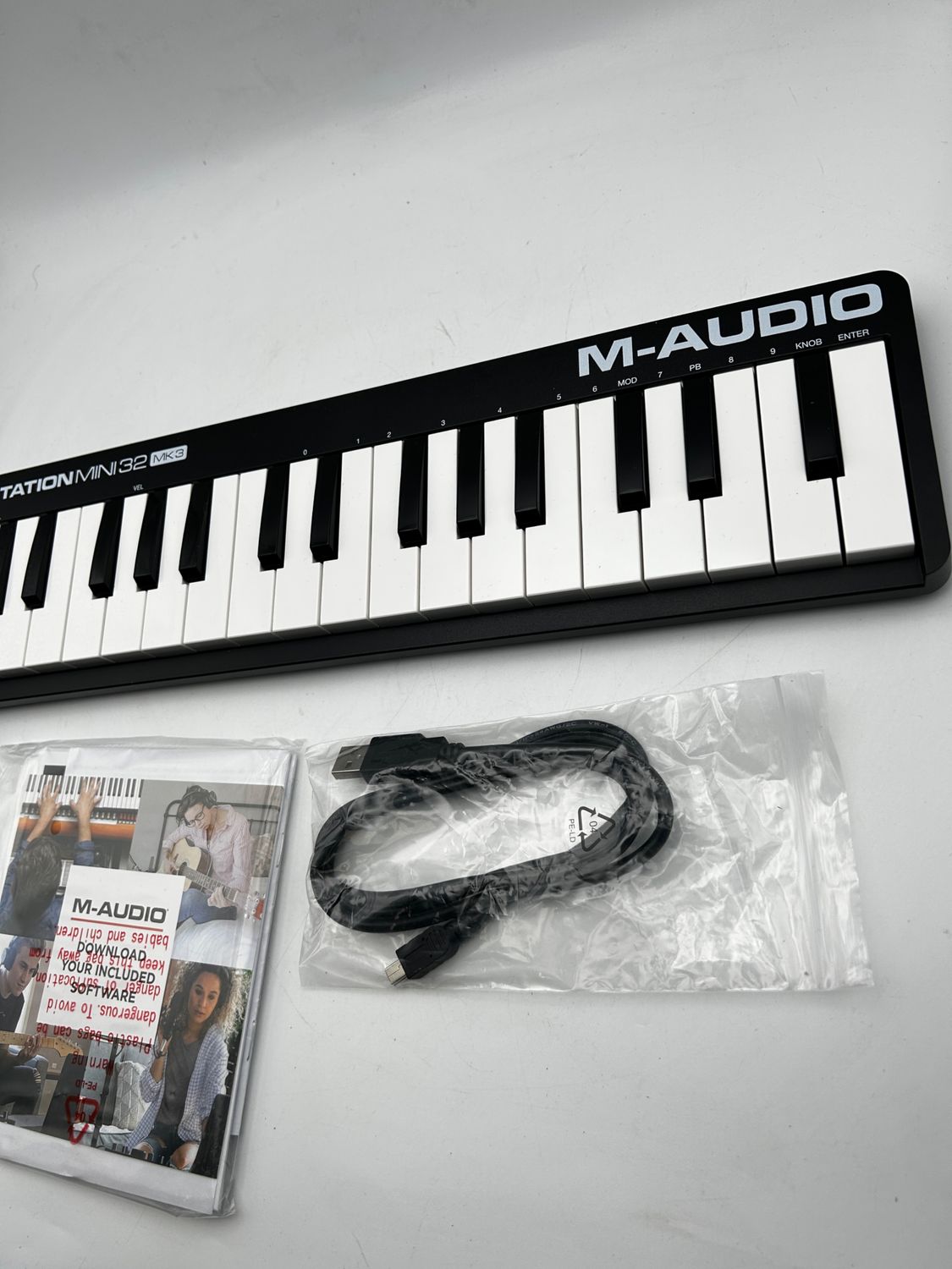 M-AUDIO Keystation Mini 32 MK3 — ultra-przenośny mini kontroler klawiaturowy