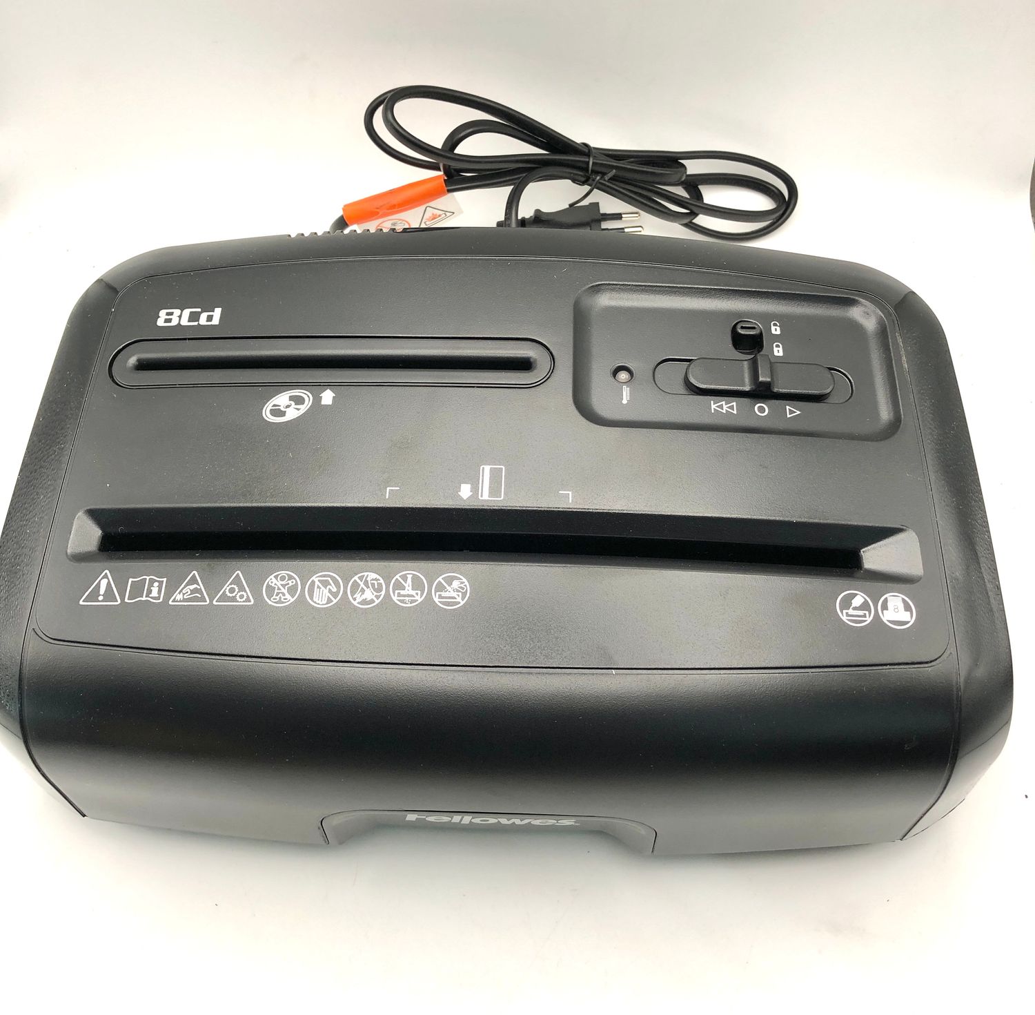 Fellowes Powershred 8Cd – niszczarka do dokumentów 8 arkuszy, cięcie na ścinki P-4