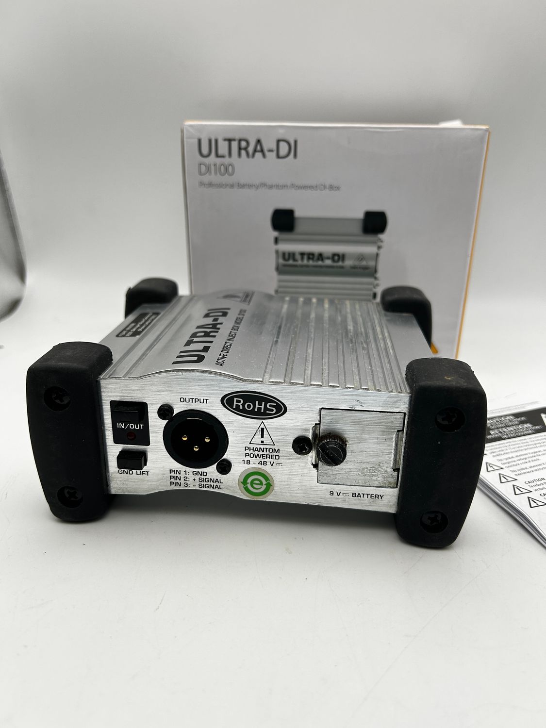 Behringer DI100 – profesjonalny aktywny direct box