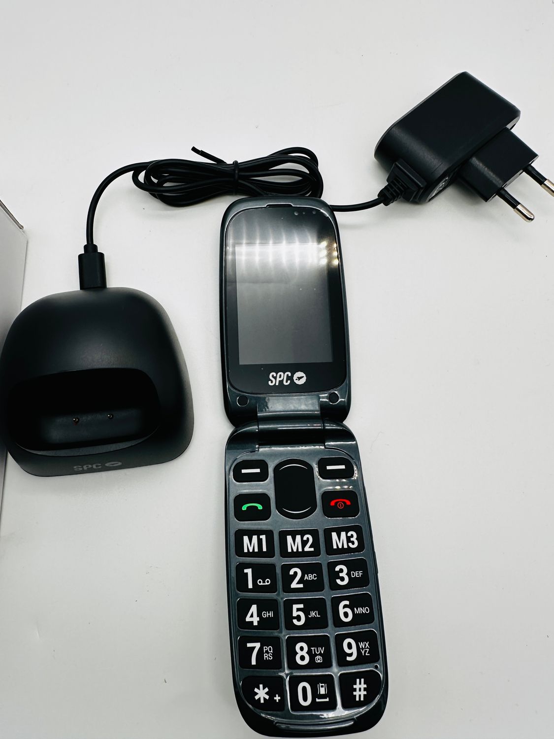 SPC Harmony – telefon komórkowy z klapką dla seniorów
