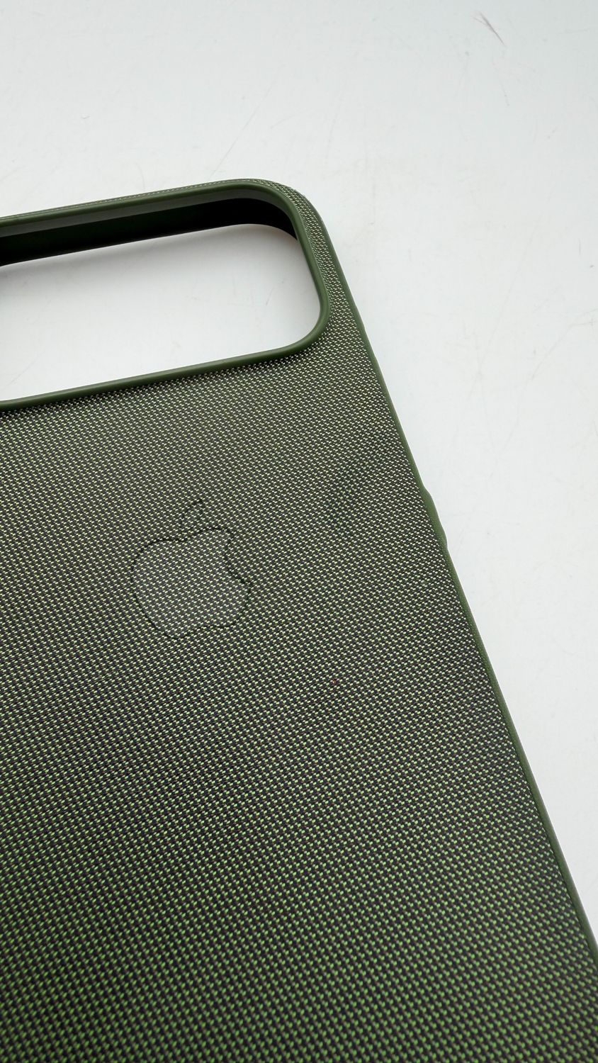 Apple etui MagSafe z tkaniny TechWoven do iPhone’a 17 Pro