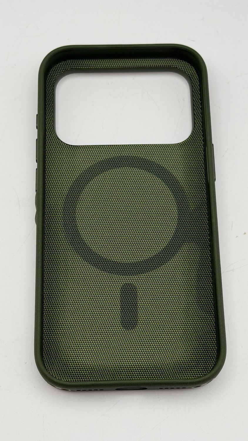 Apple etui MagSafe z tkaniny TechWoven do iPhone’a 17 Pro