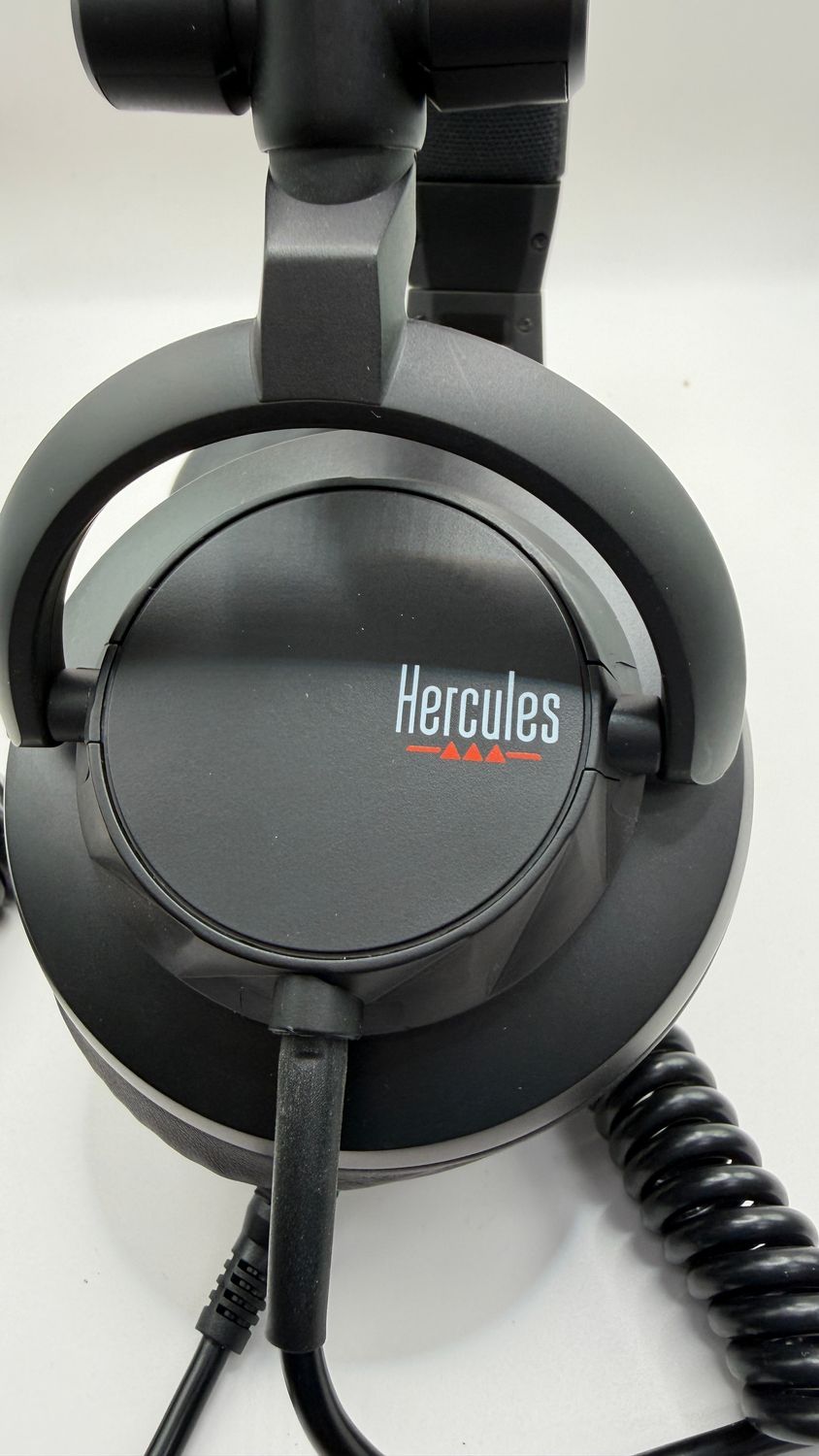 Hercules HDP DJ45 – słuchawki DJ zamknięte wokółuszne