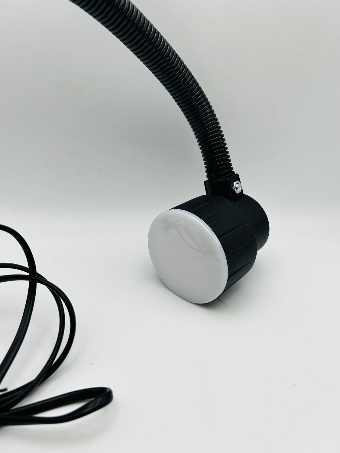 Lampa robocza LED z elastycznym ramieniem 1200 lm