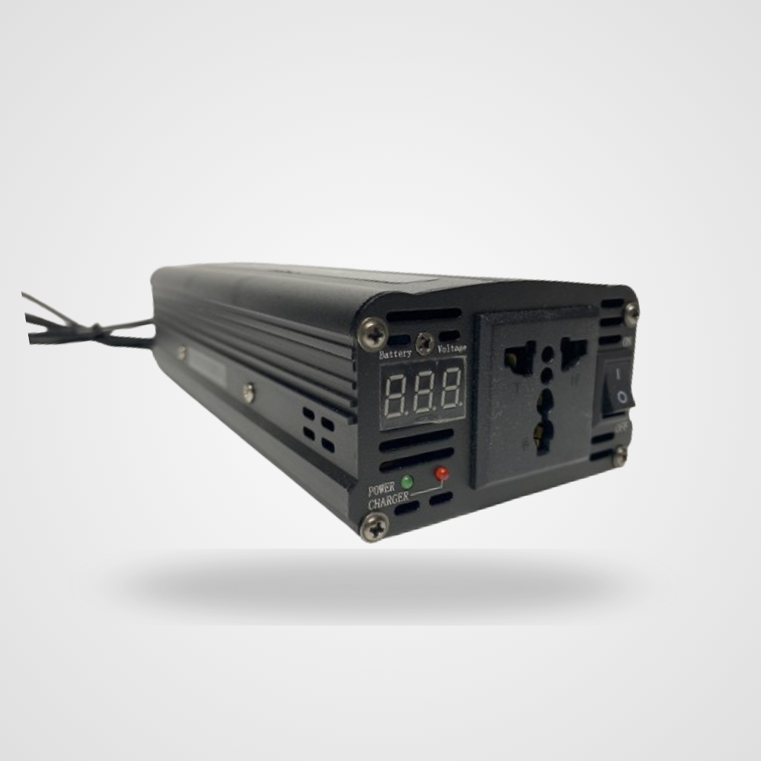 INVERSOR DE CORRIENTE Y CARGADOR DE BATERIAS- y UPS INTELIGENTE KRADIUM 800 W, 12V DE CC A CA
