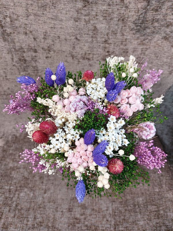 Bouquet de fleurs séchées mauve et rose
