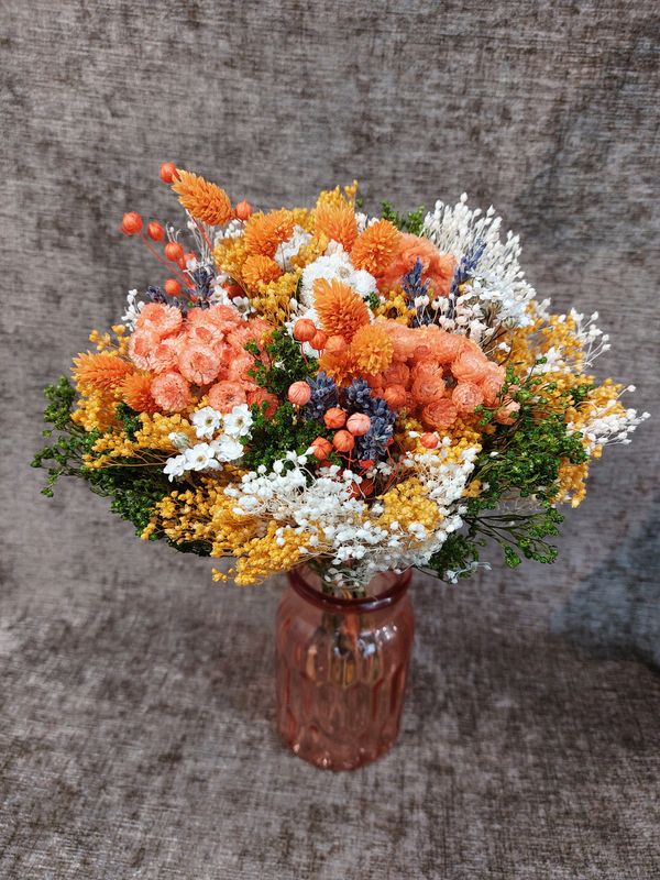 Bouquet de fleurs séchées orange