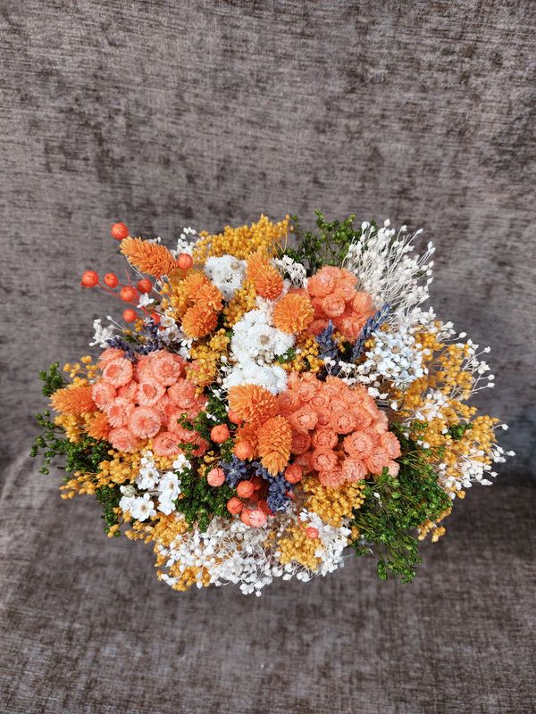 Bouquet de fleurs séchées orange